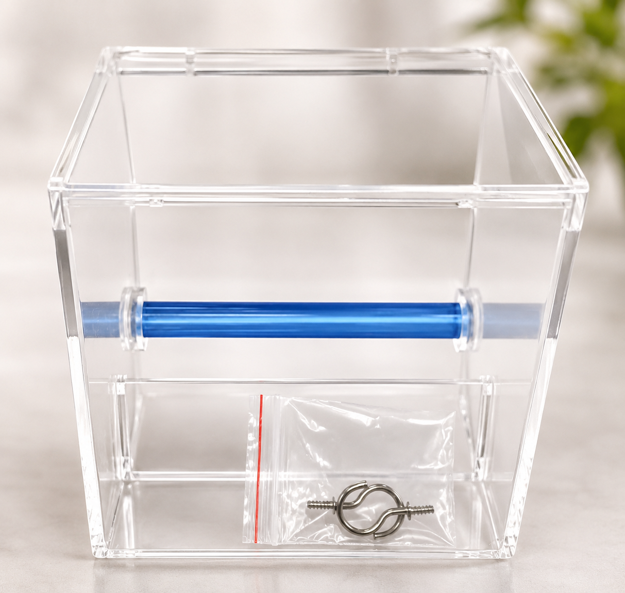 Small Tweeky Clean Tidy Bird Feeder - Bonka Bird Toys