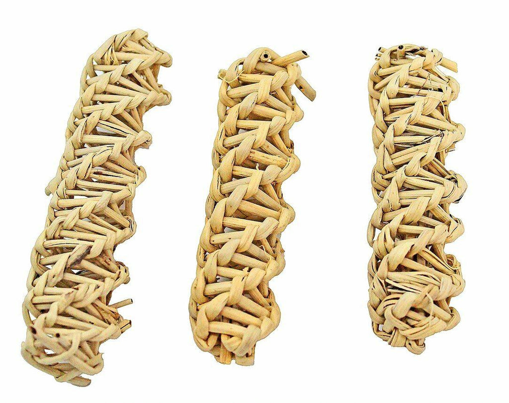 The Natural Small Vine Ladders from Bonka Bird Toys are useful natural foot toys that your feathered friend will love to play with. Natural foot toys are excellent for birds 