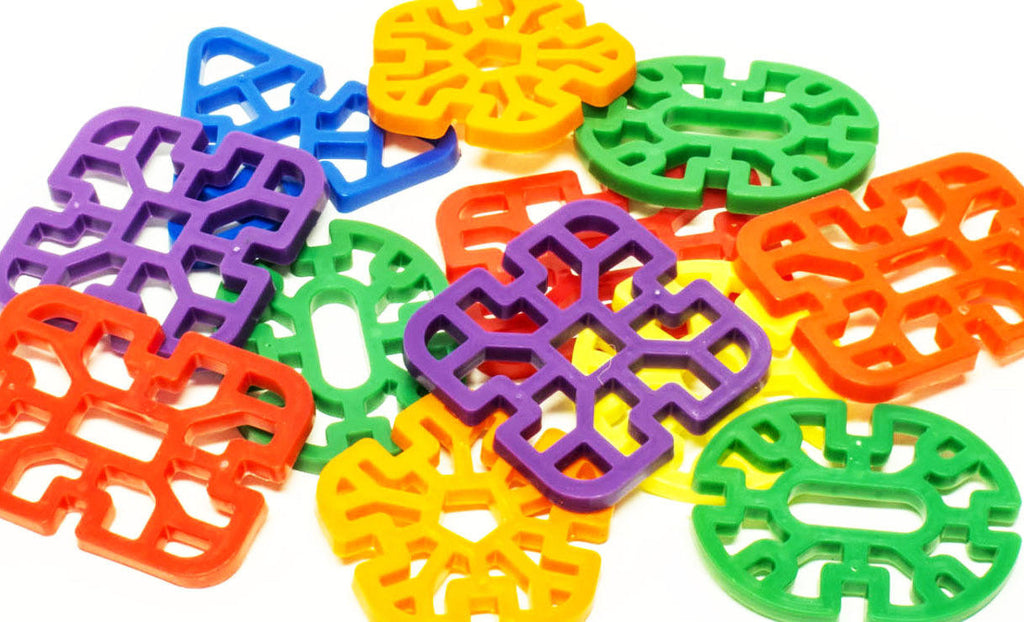 3150 Pk12 Colorful Plastic Snowflakes - Bonka Bird Toys