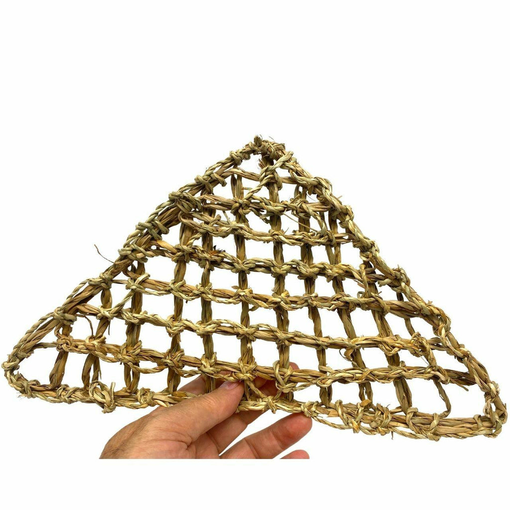 3731 Woven Triangular Seagrass Mat 12x8x8 - Bonka Bird Toys